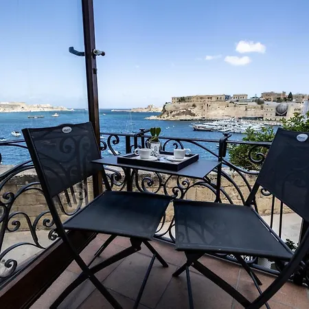 Blue Eye - Waterfront In A Scenic Location * Birgu